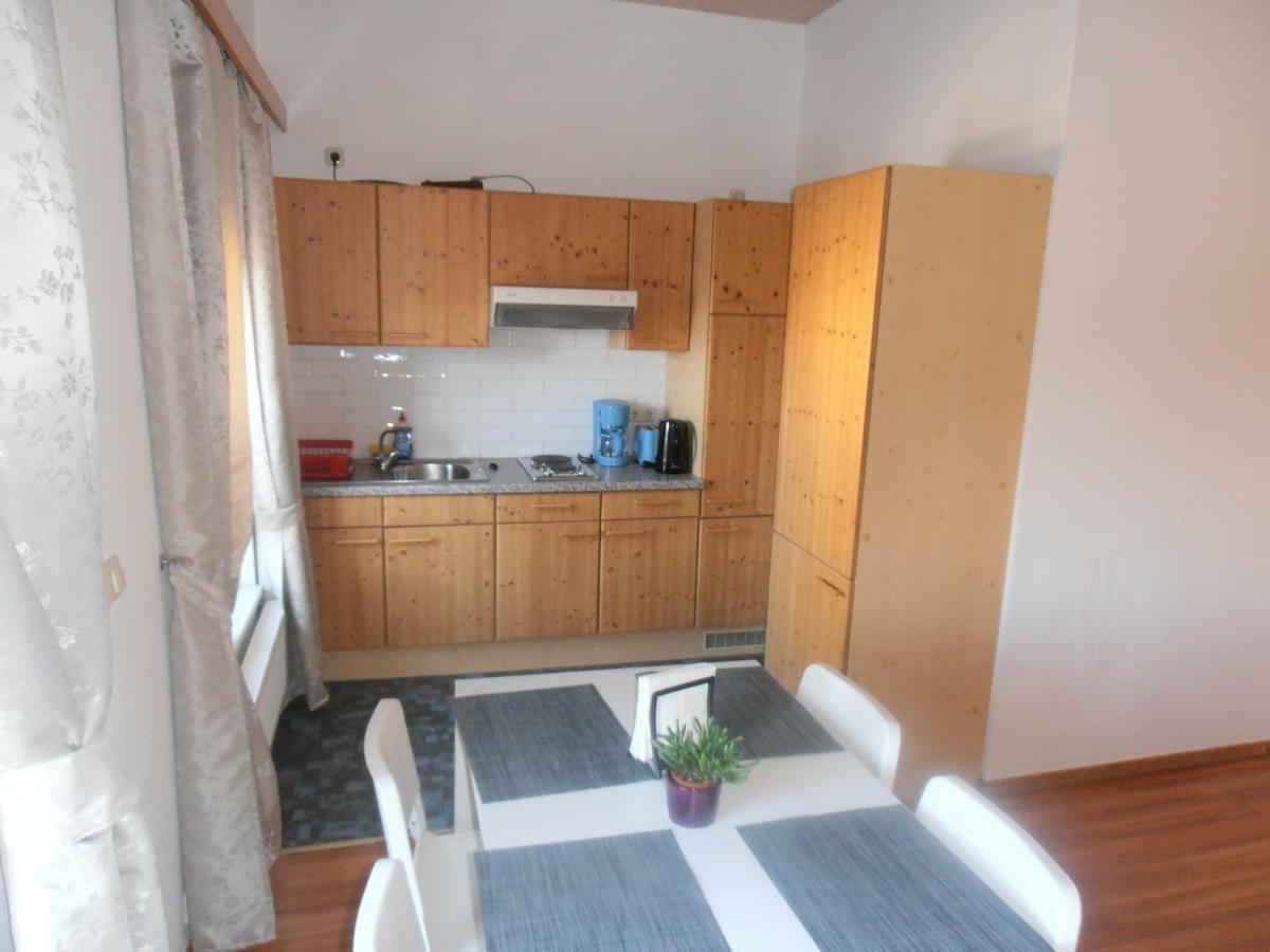 Restaurant Olympia & Apartments برغن المظهر الخارجي الصورة